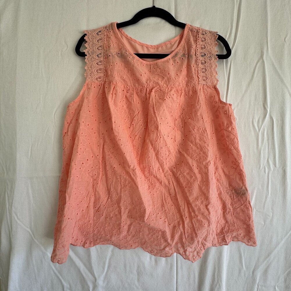 Sleeveless Peach Eyelet Lace Blouse with Scalloped Hem Top Size 0XL
